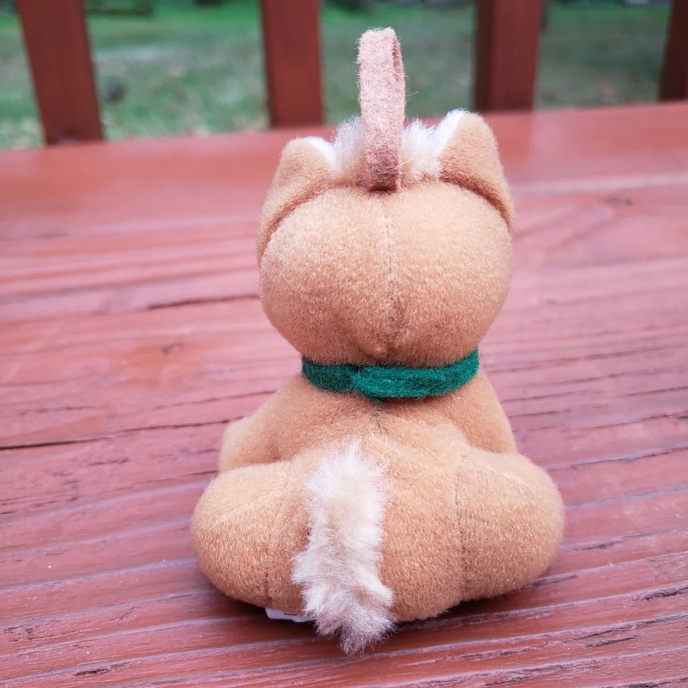 1988 The Walt Disney Company 'Oliver The Cat' Plush Ornament